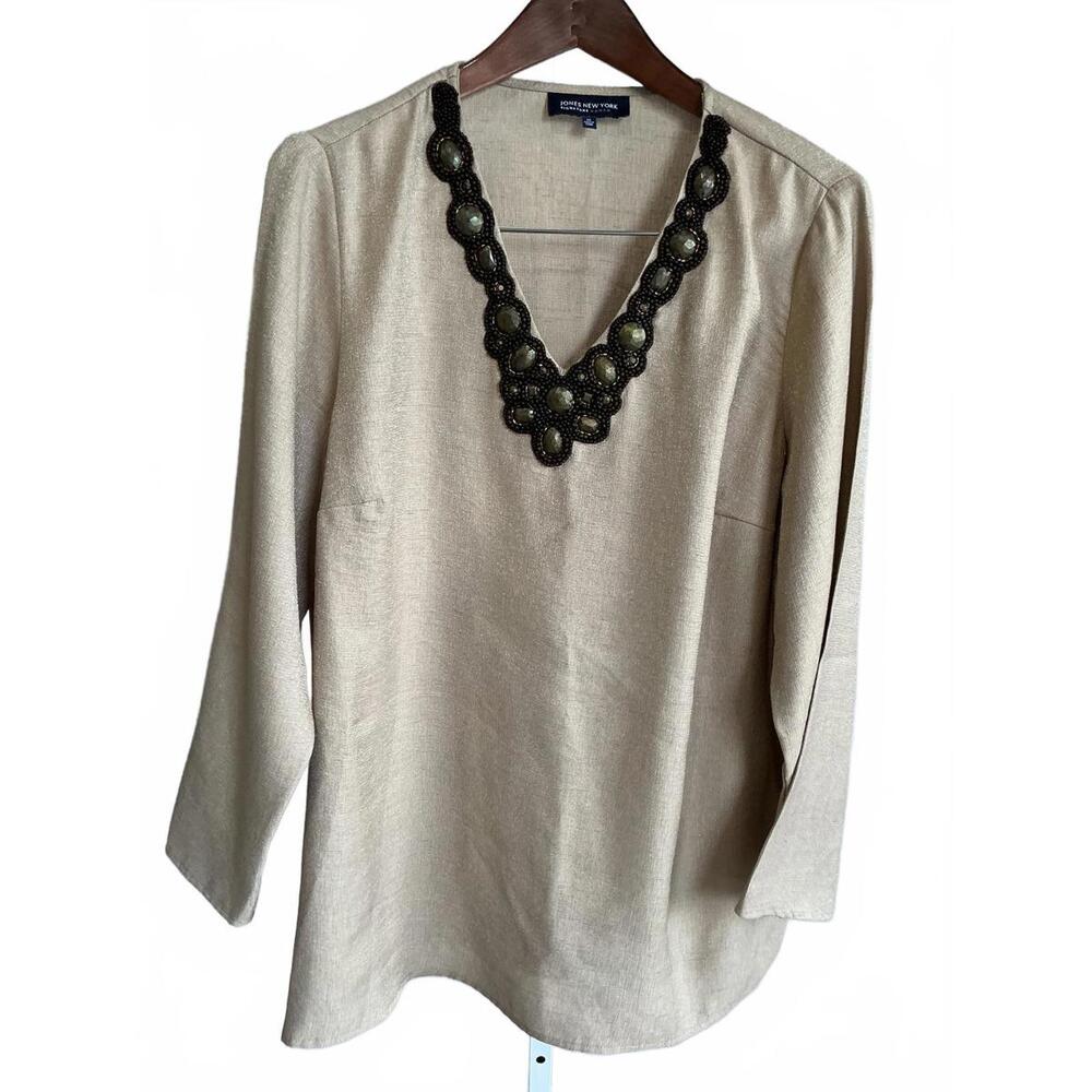 Jones New York Signature Woman Beige Beaded Jeweled  V-Neck Tunic Top 1X Rayon